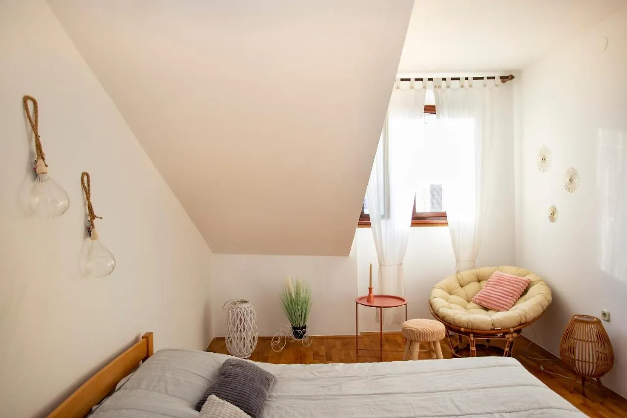 Apartment Kika Pula
