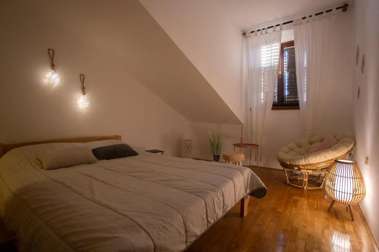 Apartment Kika Pula