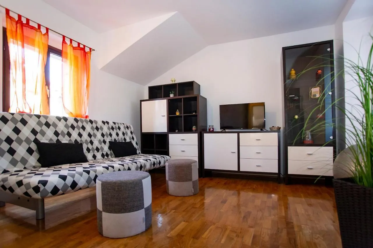 Apartment Kika Pula